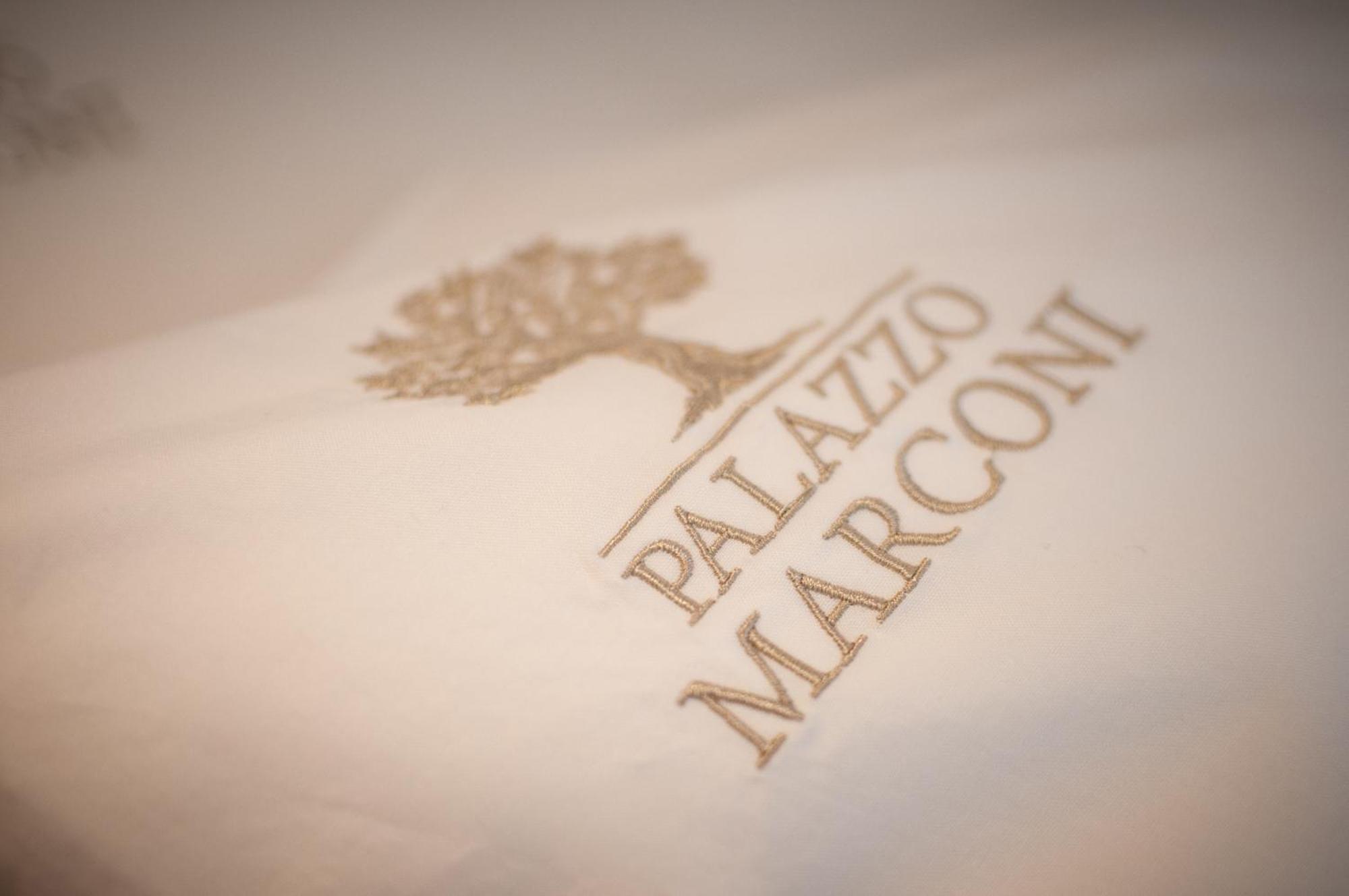 מלון לוקורוטונדו Palazzo Marconi מראה חיצוני תמונה